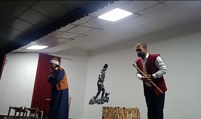 Özalp'te 'Aşka Yanmalı Mevlana' oyunu sahnelendi