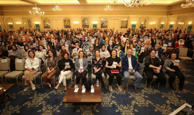 Pınar Öğünç Nilüferli kadınlarla buluştu