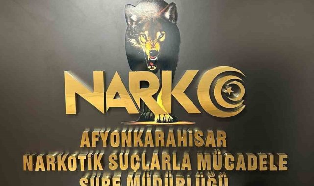 Polis 874 adet sentetik uyuşturucu hap ele geçirdi