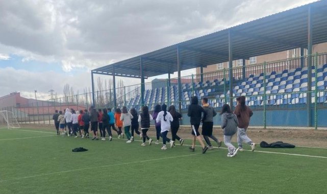 Polislik hayali olan gençlerden ücretsiz hazırlık kurslarına ilgi