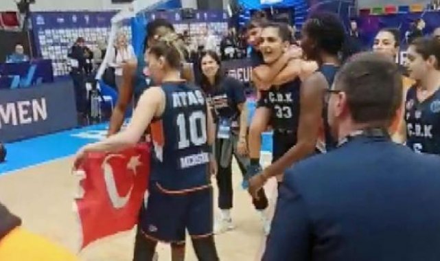Prag Büyükelçisi Bağış, ÇBK'nın Türk bayrağı açmasına engel olanlara tepki gösterdi