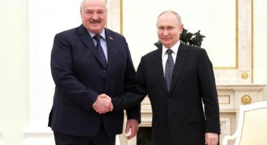 Putin ve Lukaşenko, Moskova'da görüştü