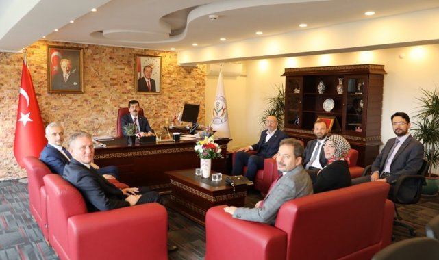 Rektör Ahmet Tekin'e tebrik ziyaretleri devam ediyor