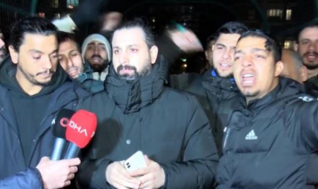 Romanlardan CHP il binası önünde aday listesine tepki