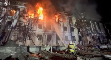 Rusya Mıkolayiv'i vurdu: 1 ölü, 23 yaralı