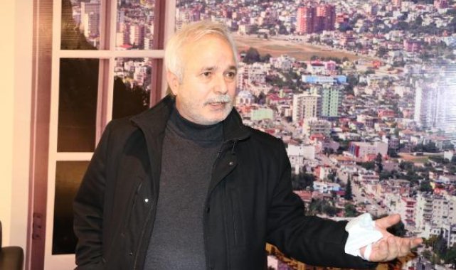 Saadet Partili Kozan Belediye Başkanı, AK Parti'ye geçti
