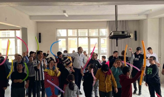 Salihli Beşiktaşlılar Derneği'nden, özel çocuklara özel etkinlik