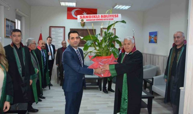 Sandıklı'da 'Avukatlar Günü' kutlandı