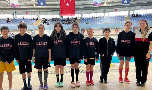 SANKO Okulları'nın yüzme başarısı