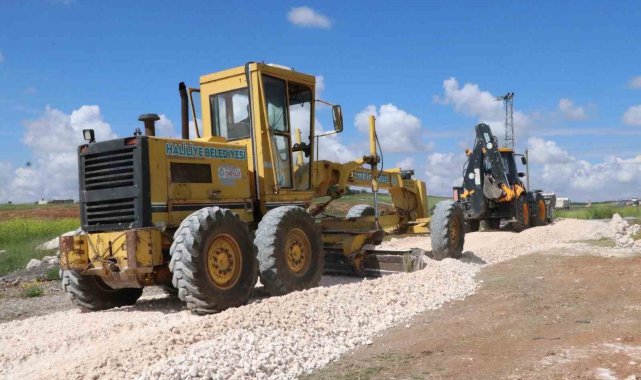 Şanlıurfa kırsalında yol çalışması sürüyor