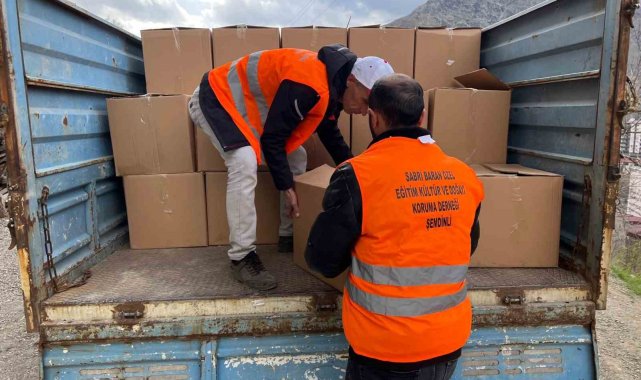Şemdinli ve Yüksekova'daki 4 bin 350 aileye gıda yardımı