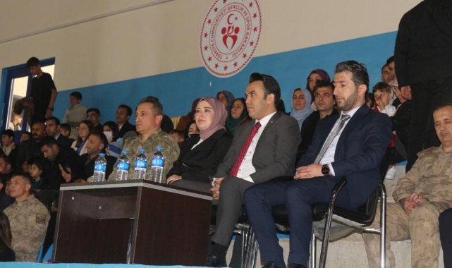 Şemdinli'de 23 Nisan coşkusu