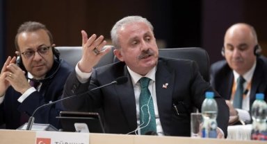 Şentop: AB'nin, bazı ülkelerin kaprislerine, manasız siyasi ve dini ön koşullarına esir olması kabul edilemez