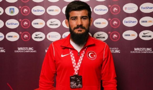 Serbest stil Güreş Milli Takımı'ndan 6 madalya