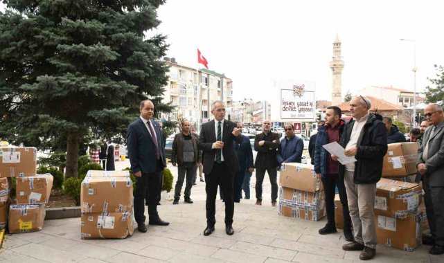 Seydişehir'de ihtiyaç sahibi öğrencilere bayram hediyesi