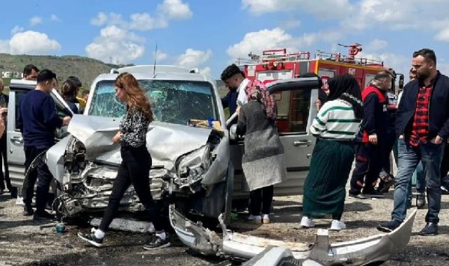 Siirt'te iki trafik kazası: 13 yaralı