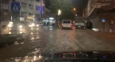 Siirt'te sağanak günlük yaşamı olumsuz etkiledi