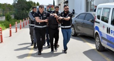 Silah kaçakçısının kızı ve yeğeni, otogarda teslimat sırasında yakalandı