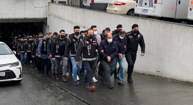 Silivri Tapu Müdürlüğü'ndeki rüşvet operasyonunda gözaltına alınanlar adliyeye sevk edildi