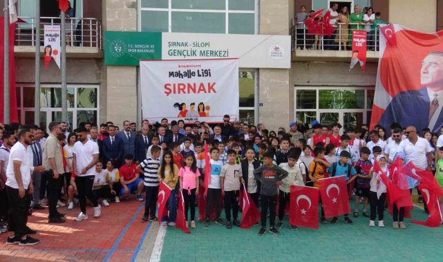 Silopi'de 300 sporcunun katıldığı 'Mahalle Ligi' başladı