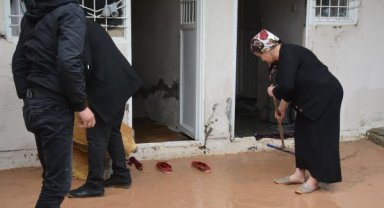 Silopi'de sağanak hayatı olumsuz etkiledi; eğitime 1 gün ara verildi