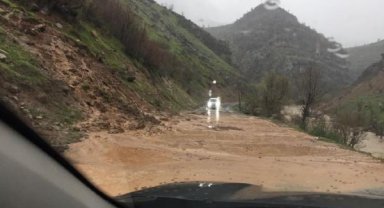 Silopi'de sağanak hayatı olumsuz etkiledi; eğitime 1 gün ara verildi