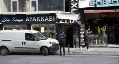 Şişli'de, kendisine para vermeyen babasını darp etti