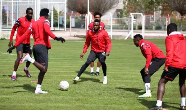 Sivasspor, Başakşehir maçına hazır