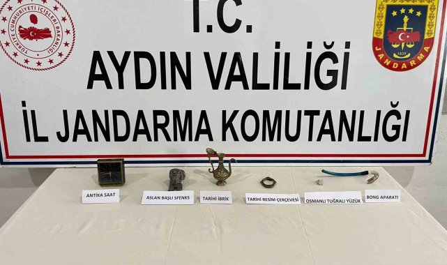 Şüpheli otomobilde, tarihi eserler ele geçirildi
