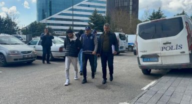 Takip ettikleri aracı durdurup 148 bin TL gasbeden 2 şüpheli yakalandı