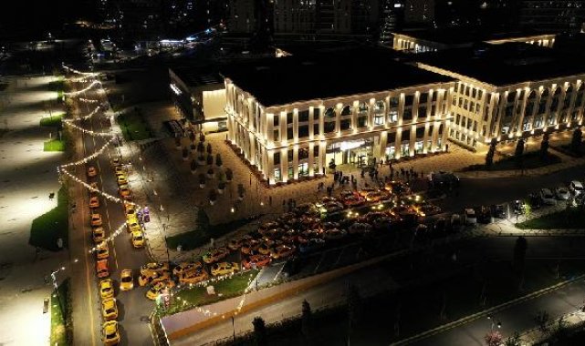 Taksiciler Başakşehir'de düzenlenen 'gönül sofrasında' buluştu
