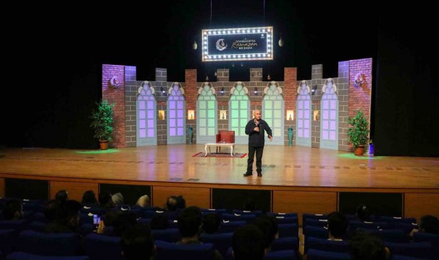 Tarihçi yazar Ahmet Şimşirgil Diyarbakırlılarla buluştu