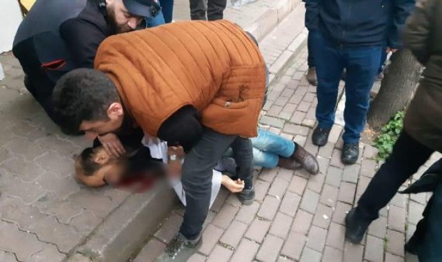Tartıştığı berberi dükkanının önünde tabancayla öldürdü