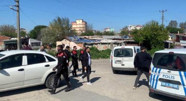Tekirdağ'da polisler bayram şekeri dağıtırken ateş açıldı;  2 gözaltı