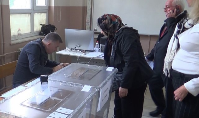 Tekirdağ'da yaşayan çifte vatandaşları oylarını kullandı