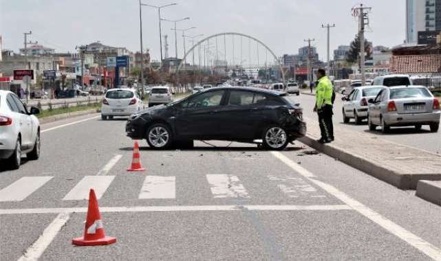 Test sürüşüne çıkardığı otomobille kaza yaptı: 2 yaralı