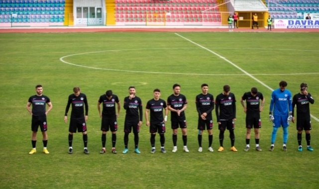TFF 2. Lig: Isparta 32 Spor: 1 - Arnavutköy Belediye Gençlikspor: 2