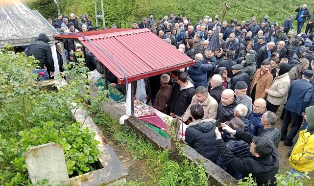 Trafik kazasında hayatını kaybeden eltiler toprağa verildi