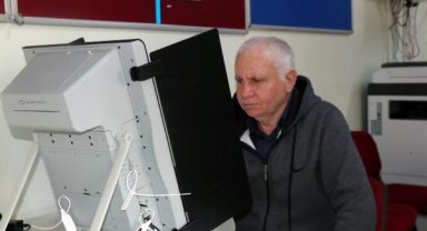 Trakya'da yaşayan çifte vatandaşlar, Bulgaristan seçimleri için sandık başına gitti