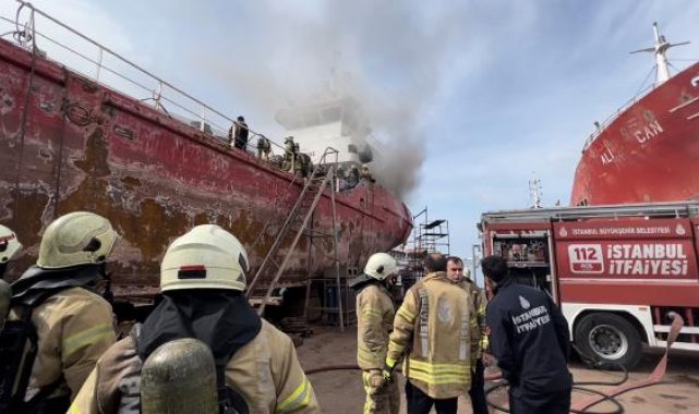 Tuzla'da gemi yangını