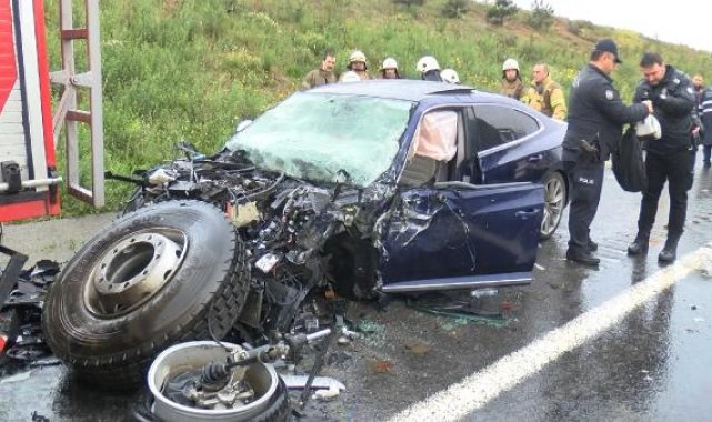 Tuzla'da kazaya giden itfaiye aracına ve ambulansa otomobil çarptı: 7 yaralı