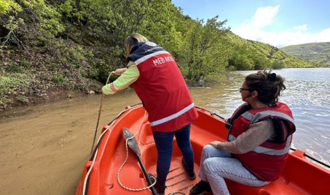 Uçan araçtaki 3 kişinin arandığı Munzur Çayı'ndaki aramalara 'sağanak' engeli