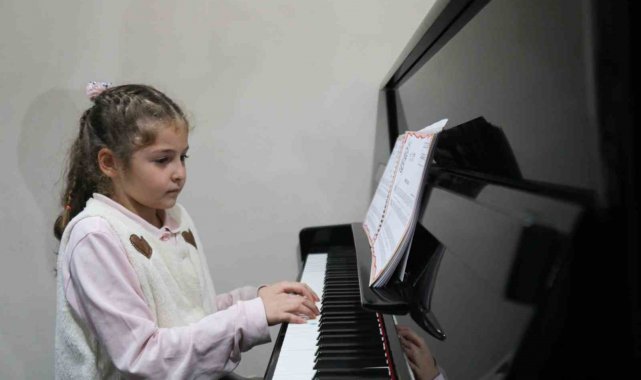 Ücretsiz sanat kursu Birce'ye ilham oldu
