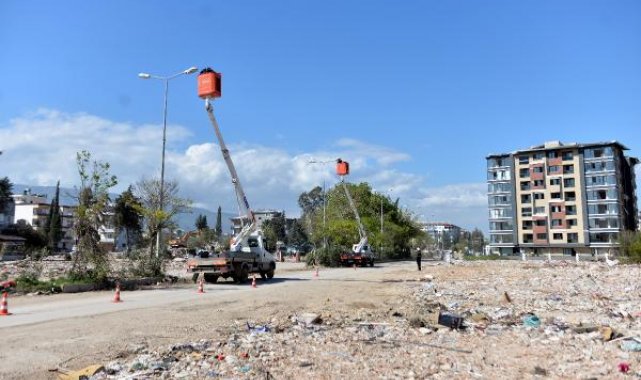 UEDAŞ ekipleri Hatay'da onarım çalışmalarını sürdürüyor