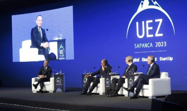 UEZ 2023'te yeni global politik düzenin dinamikleri konuşuldu