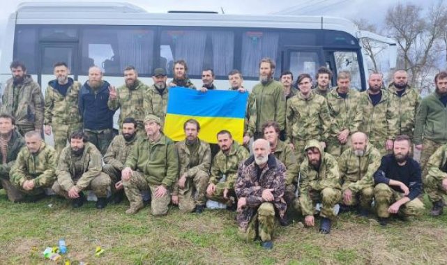 Ukrayna ve Rusya arasında esir takası: 130 esir ülkelerine döndü