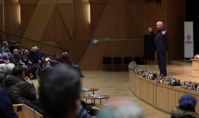 Ünlü şair ve yazar Genç, Büyükşehirle Ramazan'ın konuğu oldu