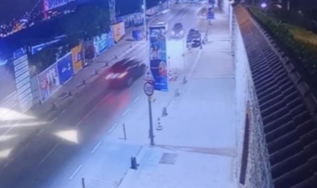 Üsküdar'da hatalı sollama sonucu yaşanan kaza kamerada