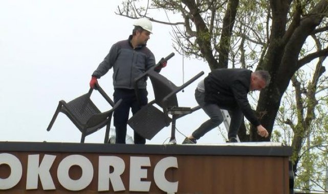 Üsküdar'da yıkımı silahıyla engelledi - 1