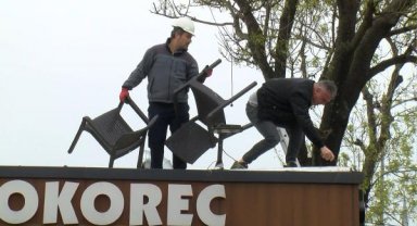 Üsküdar'da yıkımı silahıyla engelledi - 1